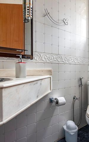 Casa à venda com 280m², 5 quartos e 3 vagasLavabo
