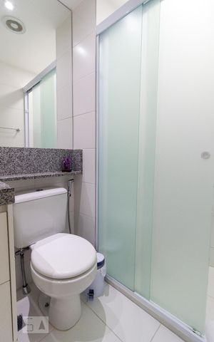 Apartamento para alugar com 66m², 2 quartos e 1 vagaBanheiro