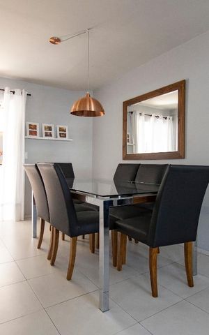 Casa à venda com 130m², 3 quartos e 2 vagas Casa à venda com 130m², 3 quartos e 2 vagasSala
