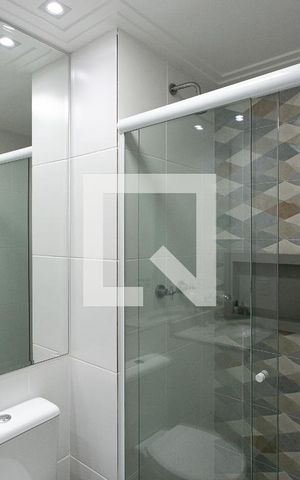 Apartamento à venda com 81m², 2 quartos e 2 vagasBanheiro Social