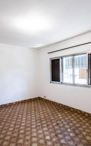 Casa à venda com 150m², 3 quartos e 2 vagasSuíte