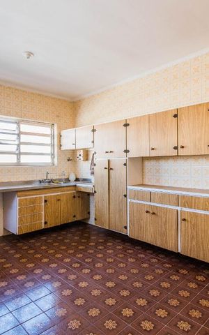 Casa à venda com 150m², 3 quartos e 2 vagasCozinha