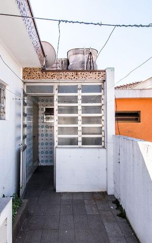 Casa à venda com 150m², 3 quartos e 2 vagasVaranda