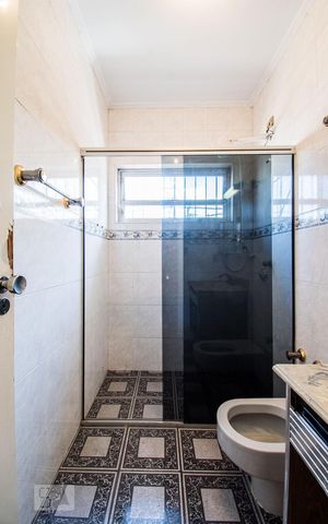 Casa à venda com 150m², 3 quartos e 2 vagasBanheiro da Suíte
