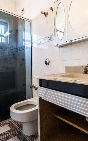 Casa à venda com 150m², 3 quartos e 2 vagasBanheiro da Suíte