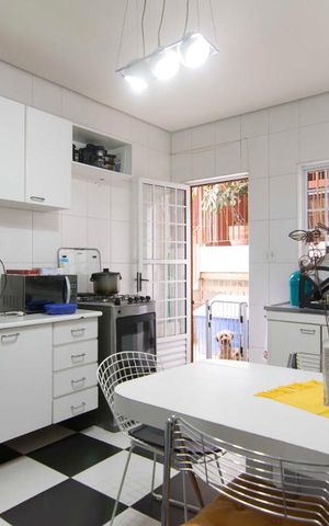Casa à venda com 120m², 2 quartos e 2 vagasCozinha