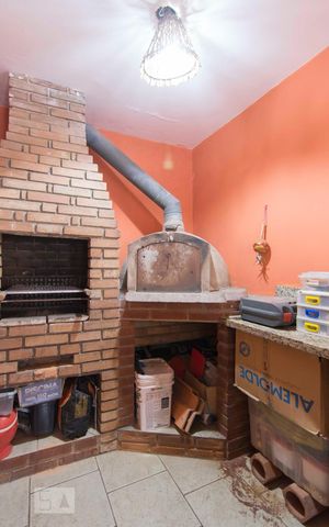 Casa à venda com 120m², 2 quartos e 2 vagasChurrasqueira