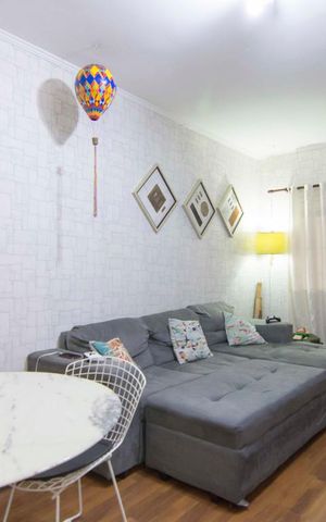 Casa à venda com 120m², 2 quartos e 2 vagasSala