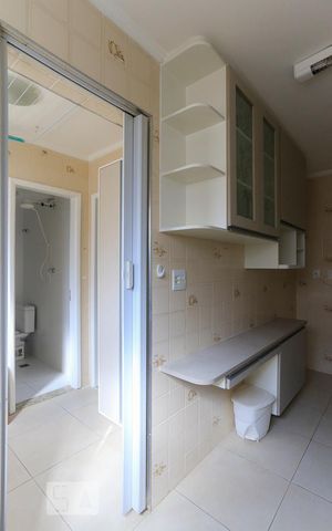 Apartamento à venda com 72m², 2 quartos e 1 vagaCozinha - Armários