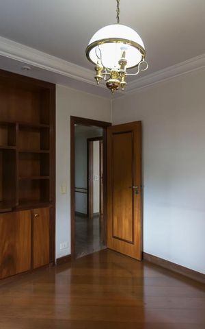 Apartamento à venda com 220m², 4 quartos e 4 vagasQuarto 1