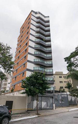 Apartamento à venda com 220m², 4 quartos e 4 vagasFachada