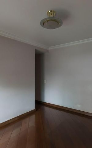Apartamento à venda com 220m², 4 quartos e 4 vagasQuarto 4 - Suíte