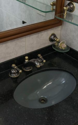 Apartamento à venda com 220m², 4 quartos e 4 vagasBanheiro social (Pia)
