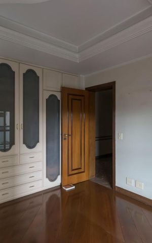 Apartamento à venda com 220m², 4 quartos e 4 vagasQuarto 3 - Suíte