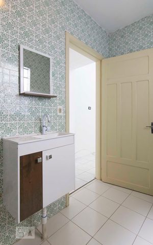 Casa para alugar com 148m², 2 quartos e 2 vagasBanheiro