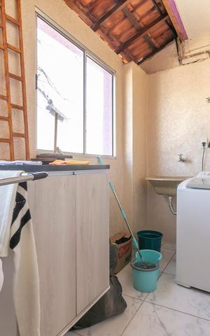 Casa à venda com 240m², 4 quartos e 1 vagaLavanderia