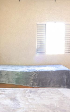 Casa à venda com 240m², 4 quartos e 1 vagaQuarto