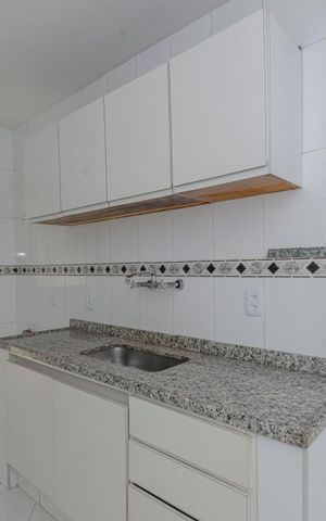Apartamento à venda com 82m², 2 quartos e 2 vagasCozinha