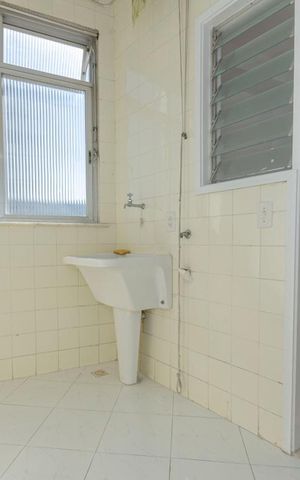 Apartamento à venda com 82m², 2 quartos e 2 vagasÁrea de Serviço