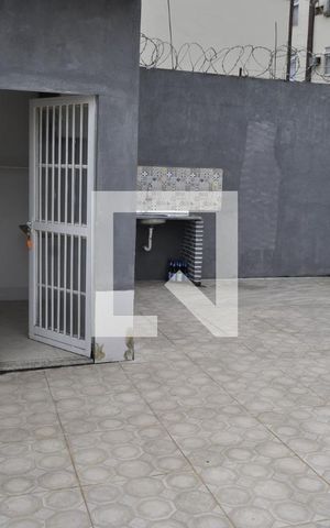Casa à venda com 183m², 4 quartos e 1 vagaÁrea de Serviço