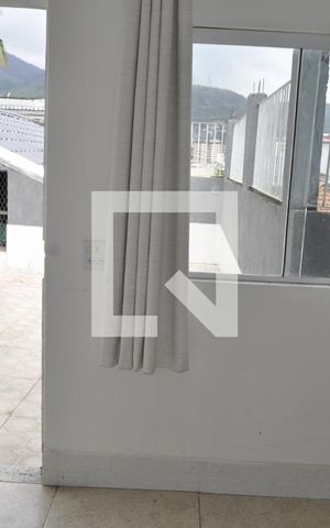 Casa à venda com 183m², 4 quartos e 1 vagaQuarto de Serviço