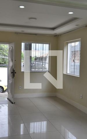 Casa à venda com 183m², 4 quartos e 1 vagaSala