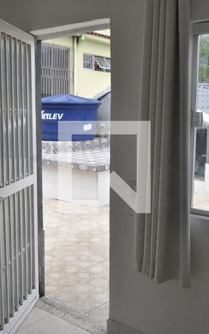 Casa à venda com 183m², 4 quartos e 1 vagaQuarto de Serviço