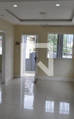 Casa à venda com 183m², 4 quartos e 1 vagaSala