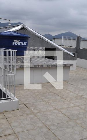 Casa à venda com 183m², 4 quartos e 1 vagaÁrea de Serviço