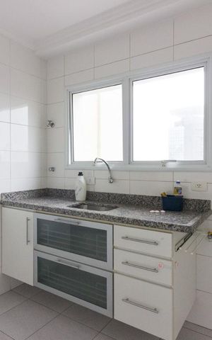 Apartamento à venda com 63m², 2 quartos e 2 vagasCozinha
