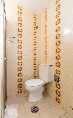 Apartamento à venda com 61m², 2 quartos e 1 vagaBanheiro Social
