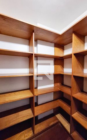 Apartamento para alugar com 270m², 4 quartos e 3 vagascloset corredor