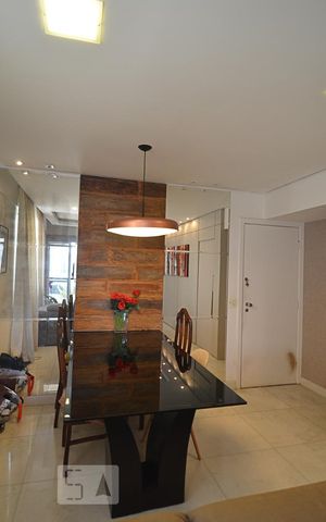 Apartamento à venda com 212m², 2 quartos e 2 vagasSala