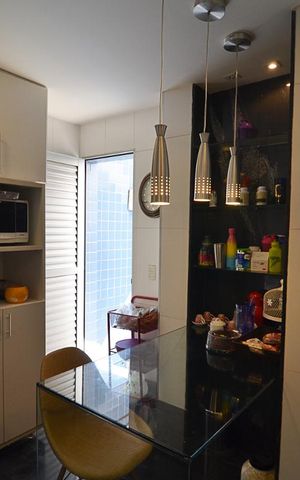 Apartamento à venda com 212m², 2 quartos e 2 vagasCozinha