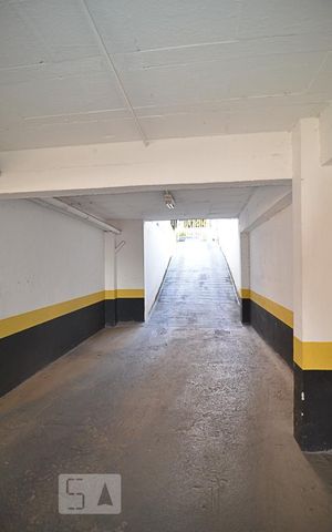 Apartamento à venda com 212m², 2 quartos e 2 vagasEntrada vaga garagem