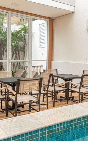 Studio para alugar com 36m², 1 quarto e 1 vaga Studio para alugar com 36m², 1 quarto e 1 vagaÁrea comum - Piscina aquecida