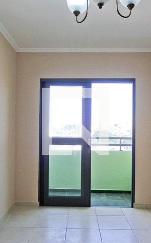 Apartamento à venda com 67m², 3 quartos e 1 vaga Apartamento à venda com 67m², 3 quartos e 1 vagaSala