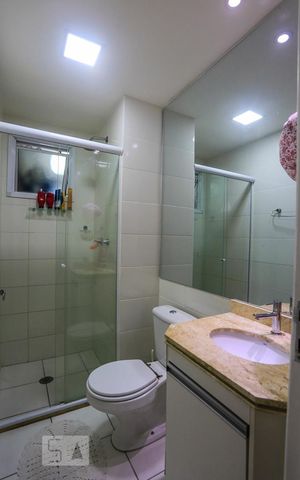 Apartamento à venda com 49m², 2 quartos e 1 vaga Apartamento à venda com 49m², 2 quartos e 1 vagaBanheiro