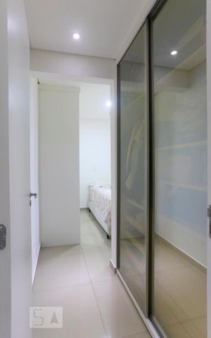Apartamento à venda com 49m², 2 quartos e 1 vaga Apartamento à venda com 49m², 2 quartos e 1 vagaQuarto 2 Armário