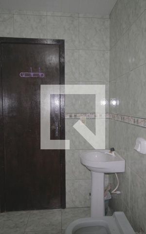 Casa para alugar com 200m², 4 quartos e 3 vagasBanheiro 1