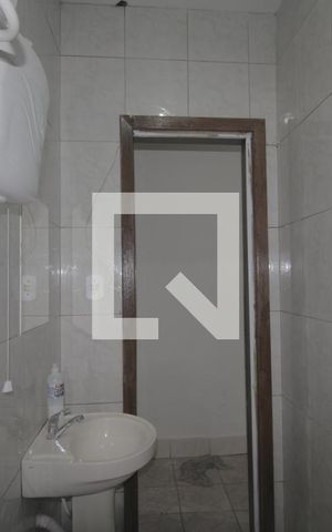 Casa para alugar com 200m², 4 quartos e 3 vagasBanheiro 2