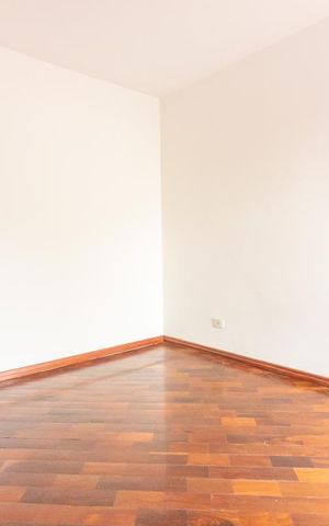 Casa à venda com 150m², 3 quartos e 3 vagas Casa à venda com 150m², 3 quartos e 3 vagasSuíte 3