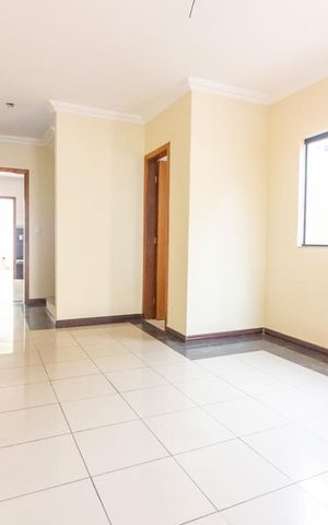Casa à venda com 150m², 3 quartos e 3 vagas Casa à venda com 150m², 3 quartos e 3 vagasSala de Jantar