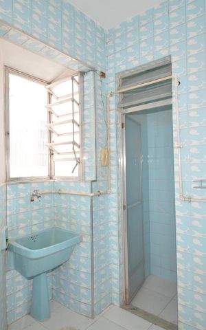 Apartamento para alugar com 79m², 2 quartos e sem vagaCozinha e Área de Serviço