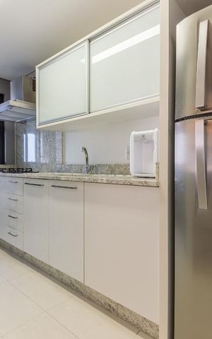 Apartamento para alugar com 160m², 4 quartos e 2 vagas Apartamento para alugar com 160m², 4 quartos e 2 vagasCozinha