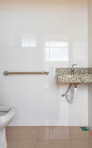Apartamento à venda com 58m², 2 quartos e 2 vagasBanheiro do Salão de Festas