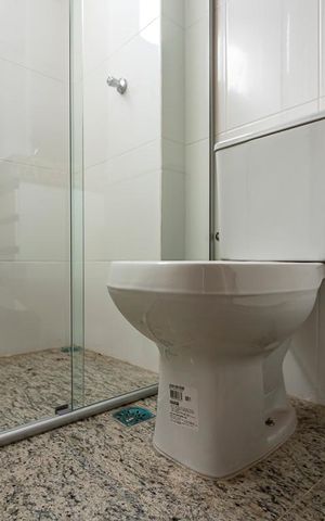 Apartamento à venda com 58m², 2 quartos e 2 vagasBanheiro da Suíte