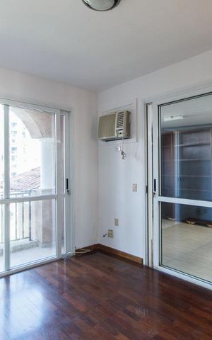 Apartamento à venda com 200m², 2 quartos e sem vaga Apartamento à venda com 200m², 2 quartos e sem vagaSuíte 2