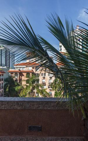 Apartamento à venda com 200m², 2 quartos e sem vaga Apartamento à venda com 200m², 2 quartos e sem vagaVista Suíte 1