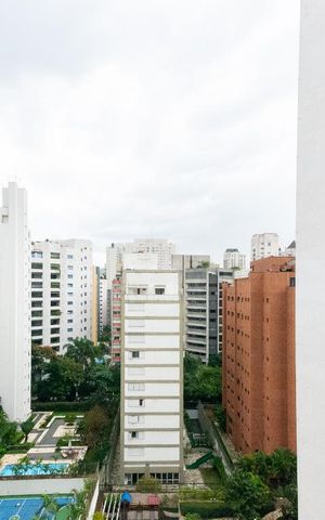 Apartamento à venda com 420m², 4 quartos e 4 vagas Apartamento à venda com 420m², 4 quartos e 4 vagasVista da Varanda Suíte 1